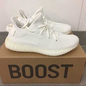 Yeezy Triple white V2